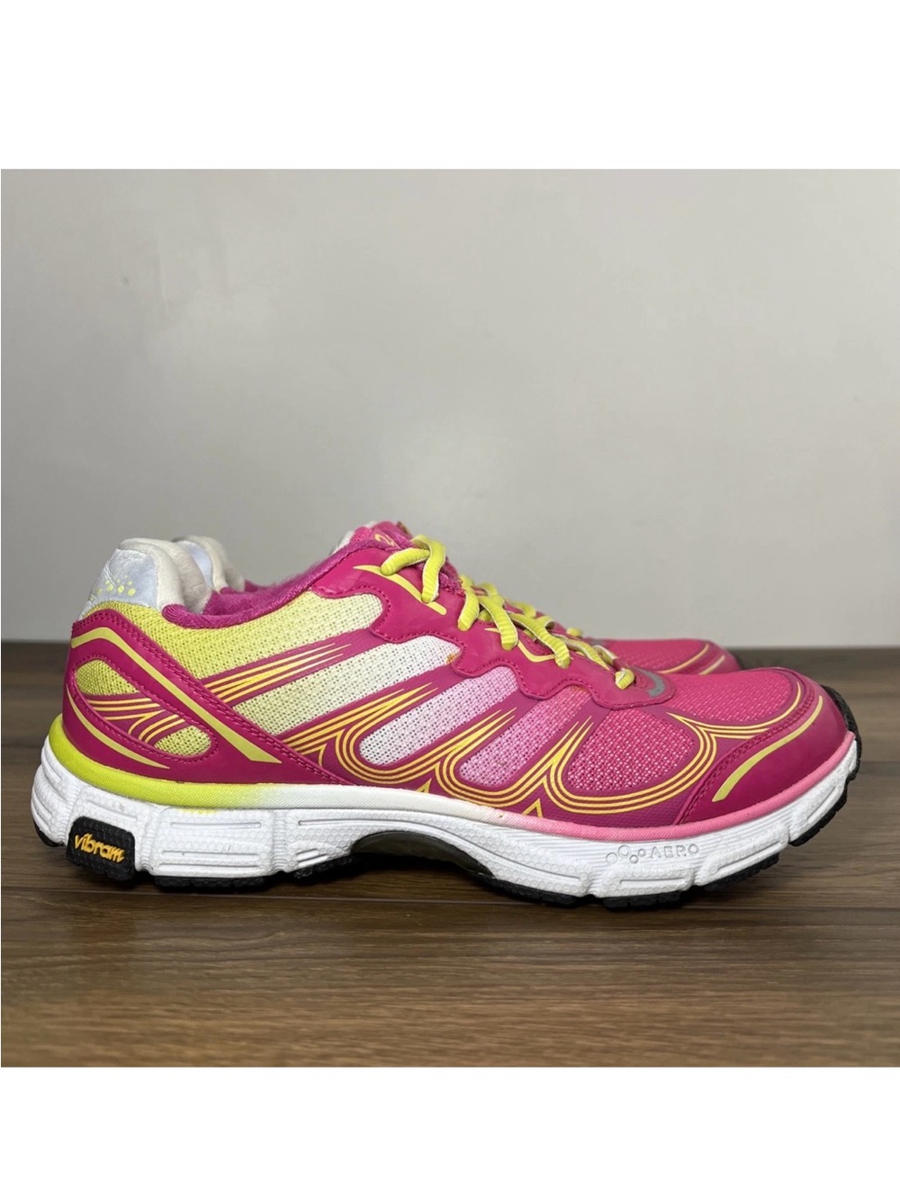 Abeo Raelon Aero Vibram Women’s Size 9 Pink Yellow Running Shoes